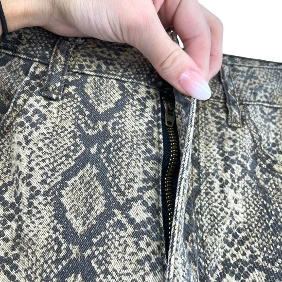 Show Me Your Mumu‎ Berkeley Bells Queen Cobra Snake Jeans Size 26 - Picture 3 of 9